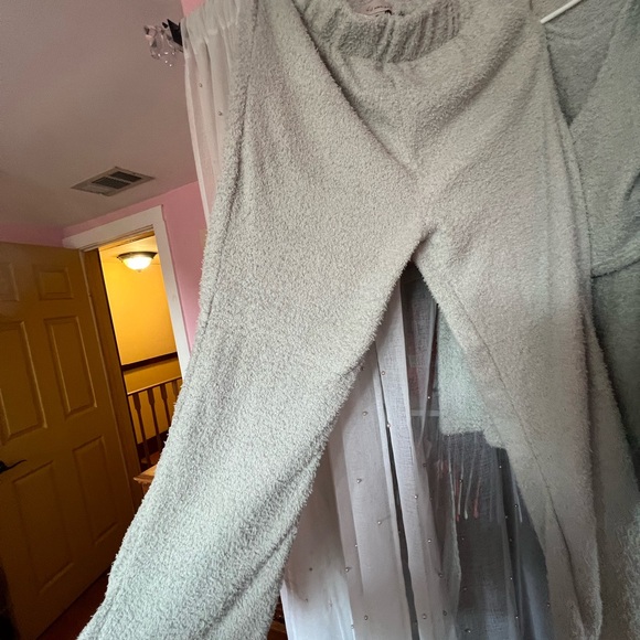 Warm fuzzy set - Picture 2 of 4